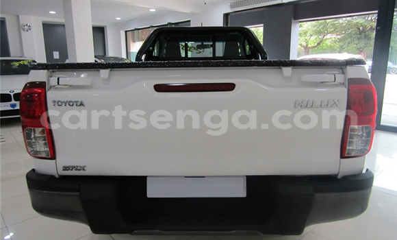 Buy Used Toyota Hilux White Car in Mbabane in Manzini Buy Used Toyota Hilux White Car in Mbabane in Manzini