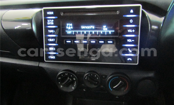 Buy Used Toyota Hilux White Car in Mbabane in Manzini Buy Used Toyota Hilux White Car in Mbabane in Manzini