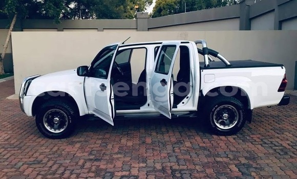 Buy Used Isuzu KB White Car in Mbabane in Manzini Buy Used Isuzu KB White Car in Mbabane in Manzini