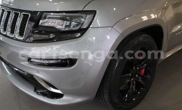 Acheter Occasion Voiture Jeep Grand Cherokee SRT8 Rouge à Mbabane, Manzini Acheter Occasion Voiture Jeep Grand Cherokee SRT8 Rouge à Mbabane, Manzini