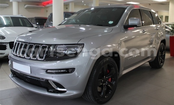 Acheter Occasion Voiture Jeep Grand Cherokee SRT8 Rouge à Mbabane, Manzini Acheter Occasion Voiture Jeep Grand Cherokee SRT8 Rouge à Mbabane, Manzini