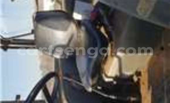 Nunua Ilio tumika Caterpillar 120 Red Lori ndani ya Mbabane nchini Manzini Nunua Ilio tumika Caterpillar 120 Red Lori ndani ya Mbabane nchini Manzini