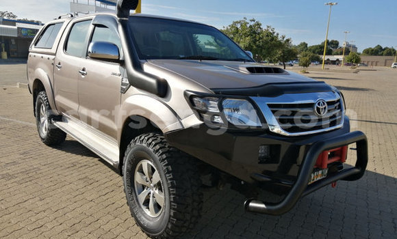 Buy Used Toyota Hilux Brown Car in Manzini in Manzini Buy Used Toyota Hilux Brown Car in Manzini in Manzini