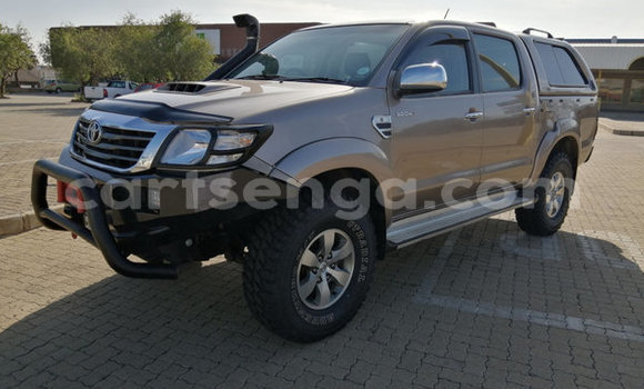 Nunua Ilio tumika Toyota Hilux Brown Gari ndani ya Manzini nchini Manzini Nunua Ilio tumika Toyota Hilux Brown Gari ndani ya Manzini nchini Manzini
