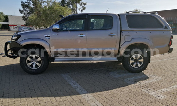 Nunua Ilio tumika Toyota Hilux Brown Gari ndani ya Manzini nchini Manzini Nunua Ilio tumika Toyota Hilux Brown Gari ndani ya Manzini nchini Manzini