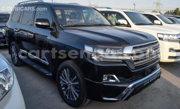 Buy Import Toyota Land Cruiser Black Car in Import - Dubai in Hhohho Buy Import Toyota Land Cruiser Black Car in Import - Dubai in Hhohho