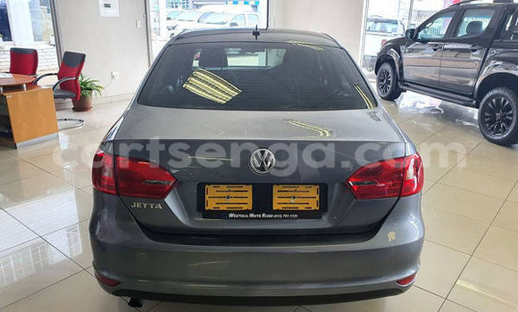 Nunua Ilio tumika Volkswagen Jetta Silver Gari ndani ya Manzini nchini Manzini Nunua Ilio tumika Volkswagen Jetta Silver Gari ndani ya Manzini nchini Manzini