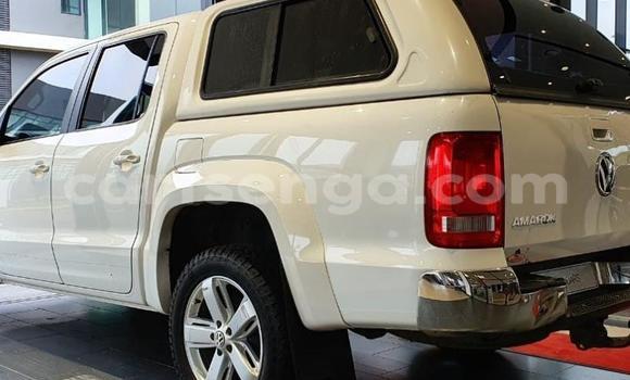 Buy Used Volkswagen Amarok White Car in Manzini in Manzini Buy Used Volkswagen Amarok White Car in Manzini in Manzini