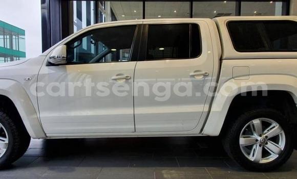Buy Used Volkswagen Amarok White Car in Manzini in Manzini Buy Used Volkswagen Amarok White Car in Manzini in Manzini