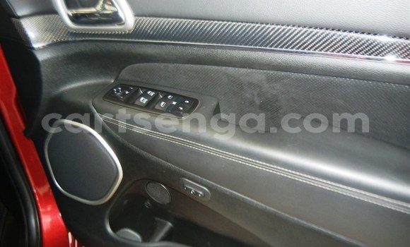 Acheter Occasion Voiture Jeep Grand Cherokee SRT8 Rouge à Mbabane, Manzini Acheter Occasion Voiture Jeep Grand Cherokee SRT8 Rouge à Mbabane, Manzini