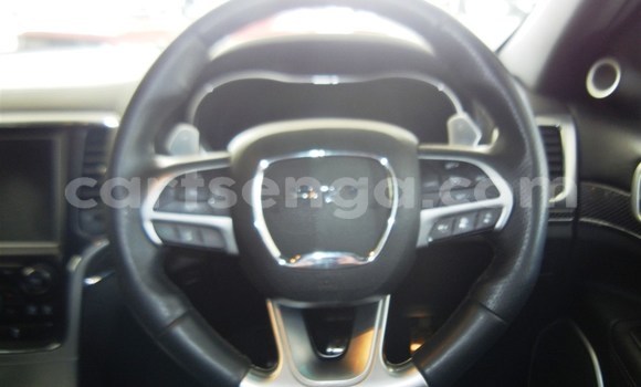 Acheter Occasion Voiture Jeep Grand Cherokee SRT8 Rouge à Mbabane, Manzini Acheter Occasion Voiture Jeep Grand Cherokee SRT8 Rouge à Mbabane, Manzini