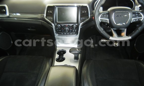 Acheter Occasion Voiture Jeep Grand Cherokee SRT8 Rouge à Mbabane, Manzini Acheter Occasion Voiture Jeep Grand Cherokee SRT8 Rouge à Mbabane, Manzini