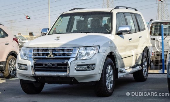 Acheter Import Voiture Mitsubishi Pajero Blanc à Import - Dubai, Hhohho Acheter Import Voiture Mitsubishi Pajero Blanc à Import - Dubai, Hhohho
