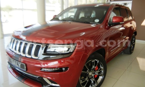 Acheter Occasion Voiture Jeep Grand Cherokee SRT8 Rouge à Mbabane, Manzini Acheter Occasion Voiture Jeep Grand Cherokee SRT8 Rouge à Mbabane, Manzini