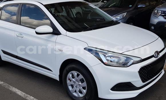 Nunua Ilio tumika Hyundai i20 White Gari ndani ya Manzini nchini Manzini