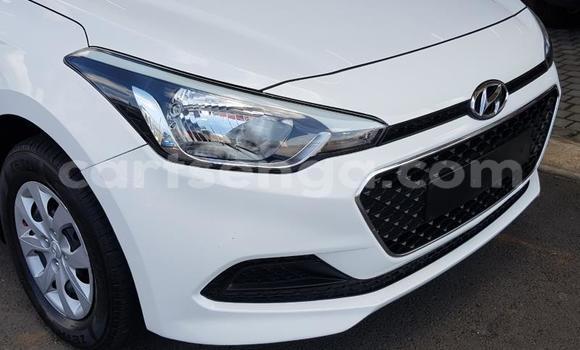 Acheter Occasion Voiture Hyundai i20 Blanc à Manzini, Manzini Acheter Occasion Voiture Hyundai i20 Blanc à Manzini, Manzini