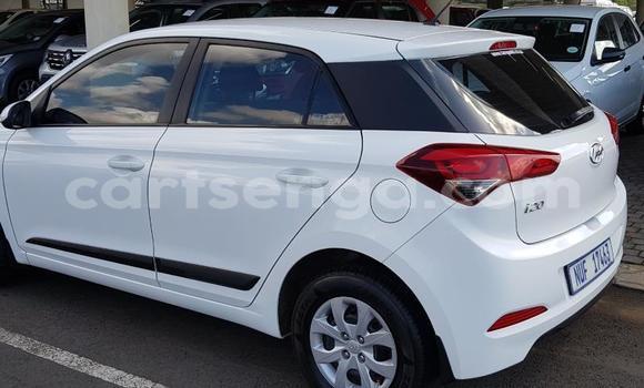 Acheter Occasion Voiture Hyundai i20 Blanc à Manzini, Manzini Acheter Occasion Voiture Hyundai i20 Blanc à Manzini, Manzini