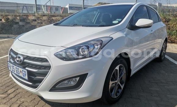 Nunua Ilio tumika Hyundai i30 White Gari ndani ya Hlatikulu nchini Wilaya ya Shiselweni Nunua Ilio tumika Hyundai i30 White Gari ndani ya Hlatikulu nchini Wilaya ya Shiselweni
