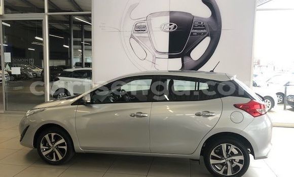 Acheter Occasion Voiture Toyota Yaris Gris à Ezulwini, Hhohho Acheter Occasion Voiture Toyota Yaris Gris à Ezulwini, Hhohho