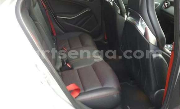 Acheter Occasion Voiture Mercedes‒Benz A-klasse AMG Gris à Hlatikulu, Shiselweni District Acheter Occasion Voiture Mercedes‒Benz A-klasse AMG Gris à Hlatikulu, Shiselweni District