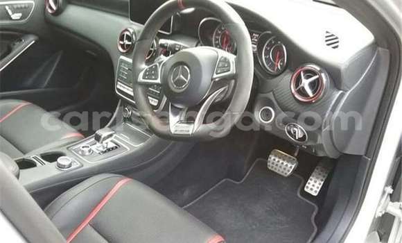 Acheter Occasion Voiture Mercedes‒Benz A-klasse AMG Gris à Hlatikulu, Shiselweni District Acheter Occasion Voiture Mercedes‒Benz A-klasse AMG Gris à Hlatikulu, Shiselweni District