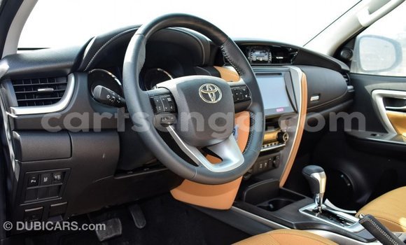 Buy Import Toyota Fortuner White Car in Import - Dubai in Hhohho Buy Import Toyota Fortuner White Car in Import - Dubai in Hhohho