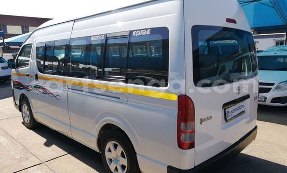 Acheter Occasion Voiture Toyota Hiace Blanc à Ezulwini, Hhohho Acheter Occasion Voiture Toyota Hiace Blanc à Ezulwini, Hhohho