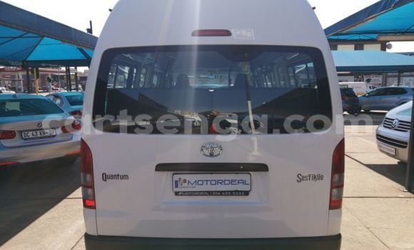 Acheter Occasion Voiture Toyota Hiace Blanc à Ezulwini, Hhohho Acheter Occasion Voiture Toyota Hiace Blanc à Ezulwini, Hhohho