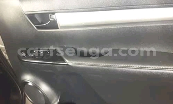 Buy Used Toyota Hilux Silver Car in Mondi in Hhohho Buy Used Toyota Hilux Silver Car in Mondi in Hhohho