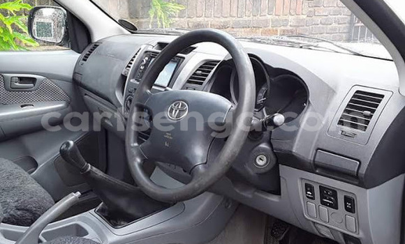 Buy Used Toyota Hilux White Car in Mbabane in Manzini Buy Used Toyota Hilux White Car in Mbabane in Manzini