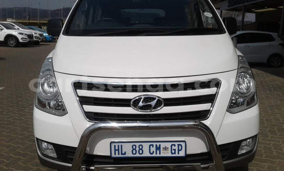 Acheter Occasion Voiture Hyundai H1 Gris à Mbabane, Manzini Acheter Occasion Voiture Hyundai H1 Gris à Mbabane, Manzini