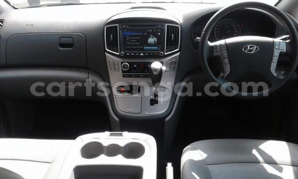 Acheter Occasion Voiture Hyundai H1 Gris à Mbabane, Manzini Acheter Occasion Voiture Hyundai H1 Gris à Mbabane, Manzini