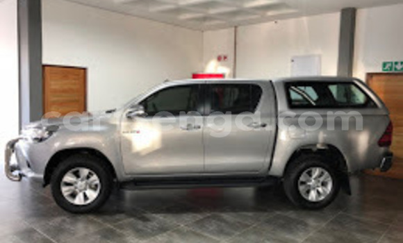 Buy Used Toyota Hilux Silver Car in Mbabane in Manzini Buy Used Toyota Hilux Silver Car in Mbabane in Manzini