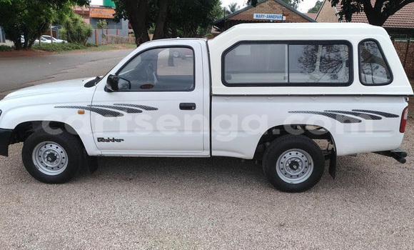 Buy Used Toyota Hilux White Car in Mbabane in Manzini Buy Used Toyota Hilux White Car in Mbabane in Manzini