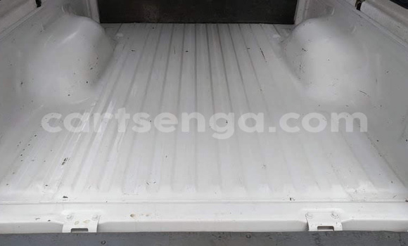 Buy Used Toyota Hilux White Car in Mbabane in Manzini Buy Used Toyota Hilux White Car in Mbabane in Manzini