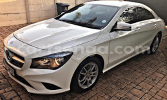Acheter Occasion Voiture Mercedes‒Benz C–Class Blanc à Mbabane, Manzini Acheter Occasion Voiture Mercedes‒Benz C–Class Blanc à Mbabane, Manzini