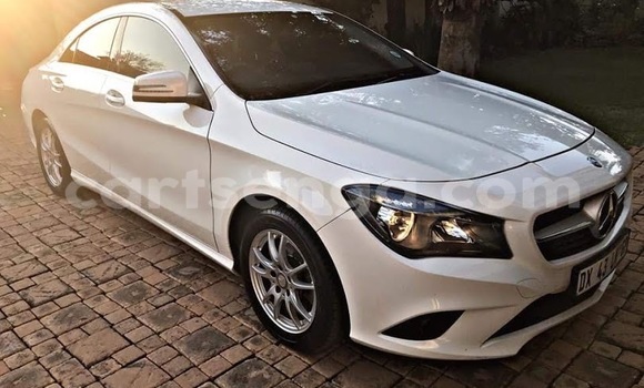 Buy Used Mercedes‒Benz C–Class White Car in Mbabane in Manzini Buy Used Mercedes‒Benz C–Class White Car in Mbabane in Manzini