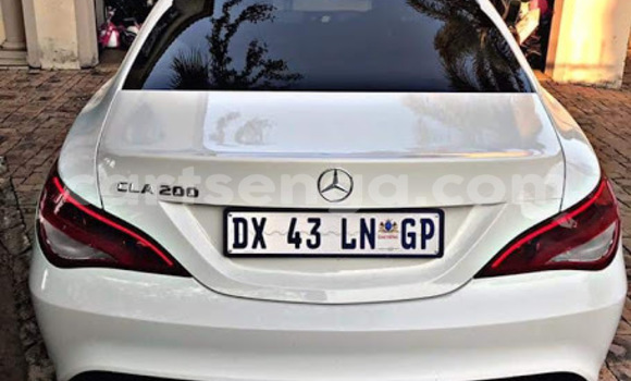 Buy Used Mercedes‒Benz C–Class White Car in Mbabane in Manzini Buy Used Mercedes‒Benz C–Class White Car in Mbabane in Manzini