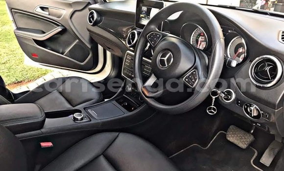 Buy Used Mercedes‒Benz C–Class White Car in Mbabane in Manzini Buy Used Mercedes‒Benz C–Class White Car in Mbabane in Manzini