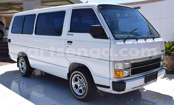 Buy Used Toyota Hiace White Car in Mbabane in Manzini Buy Used Toyota Hiace White Car in Mbabane in Manzini