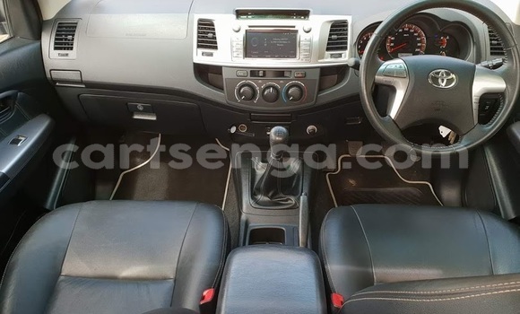 Buy Used Toyota Hilux White Car in Mbabane in Manzini Buy Used Toyota Hilux White Car in Mbabane in Manzini