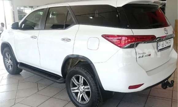 Acheter Occasion Voiture Toyota Fortuner Blanc à Mbabane, Manzini Acheter Occasion Voiture Toyota Fortuner Blanc à Mbabane, Manzini