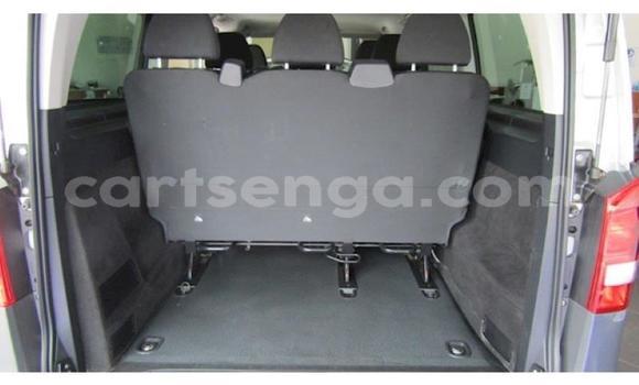 Buy Used Mercedes‒Benz Vito White Car in Manzini in Manzini Buy Used Mercedes‒Benz Vito White Car in Manzini in Manzini