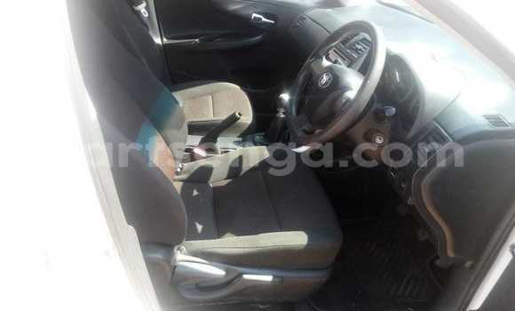 Nunua Ilio tumika Toyota Corolla White Gari ndani ya Ezulwini nchini Hhohho Nunua Ilio tumika Toyota Corolla White Gari ndani ya Ezulwini nchini Hhohho