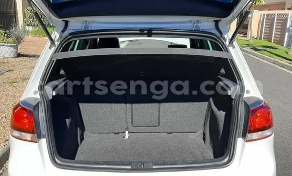 Buy Used Volkswagen Golf White Car in Manzini in Manzini Buy Used Volkswagen Golf White Car in Manzini in Manzini