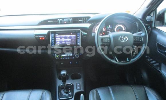 Buy Used Toyota Hilux White Car in Ezulwini in Hhohho Buy Used Toyota Hilux White Car in Ezulwini in Hhohho