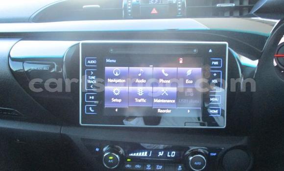 Buy Used Toyota Hilux White Car in Ezulwini in Hhohho Buy Used Toyota Hilux White Car in Ezulwini in Hhohho