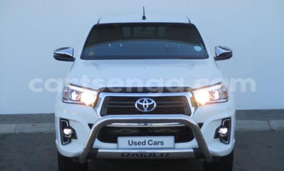 Buy Used Toyota Hilux White Car in Ezulwini in Hhohho