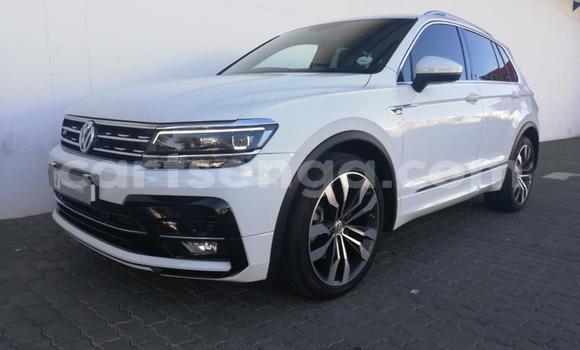 Buy Used Volkswagen Tiguan White Car in Ezulwini in Hhohho Buy Used Volkswagen Tiguan White Car in Ezulwini in Hhohho