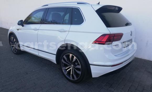 Buy Used Volkswagen Tiguan White Car in Ezulwini in Hhohho Buy Used Volkswagen Tiguan White Car in Ezulwini in Hhohho